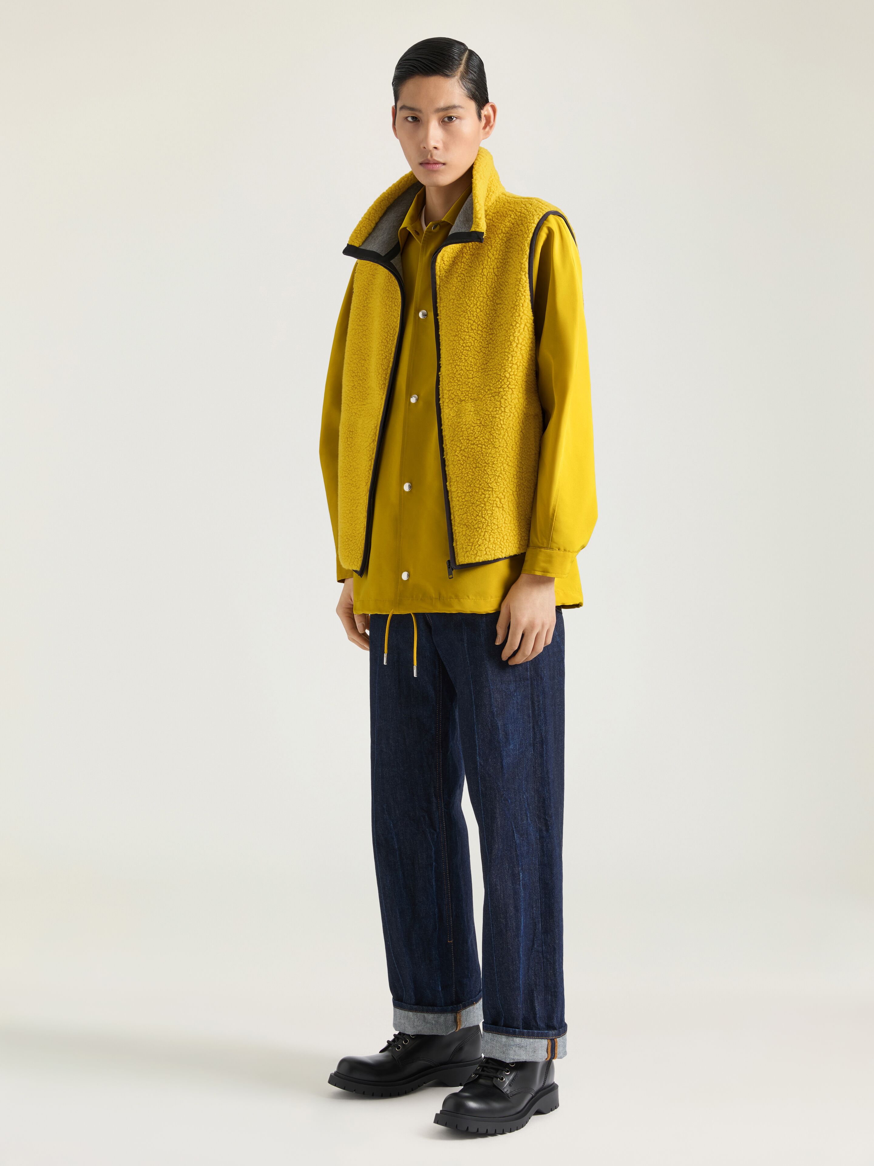 Gilet in wool fleece with GIVENCHY Paris embroidery